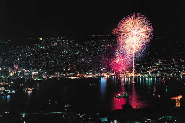 Night view of Nagasaki city