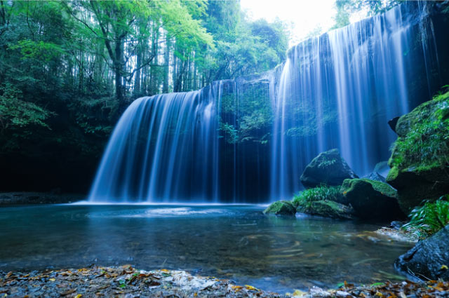 Nabegataki Falls