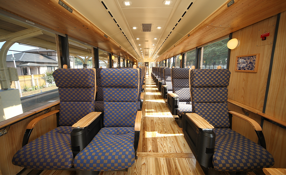 観光列車・海幸山幸と都井岬コース03