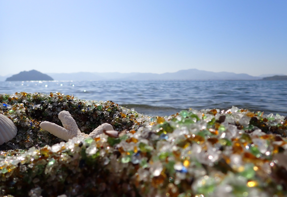 ガラスの砂浜